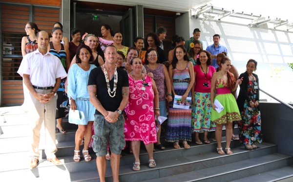 Dernières dédicaces avant le départ pour les nageurs du Tahiti swimming experience
