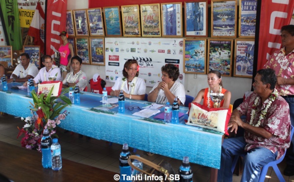 Hawaiki Nui Va’a 2016 – La conférence de presse : « 30 pirogues de plus qu’en 2015 »