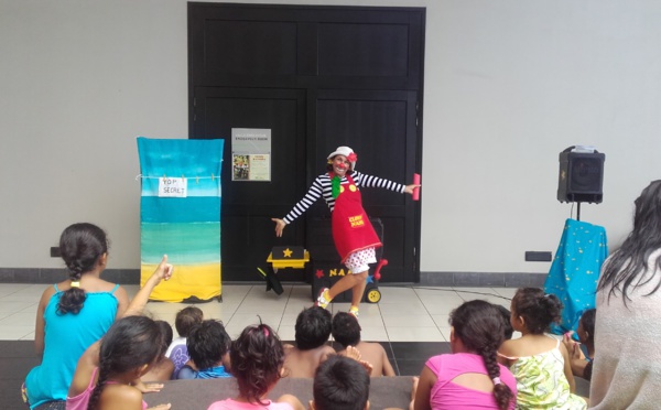 Une vingtaine d’enfants a fêté noël avec le Rotaract club lundi