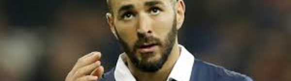 Affaire de la sex-tape: Benzema s'éloigne encore de la planète Bleus