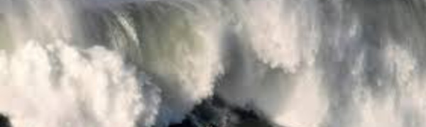 Portugal: le surfeur australien Jamie Mitchell remporte le Nazaré Challenge