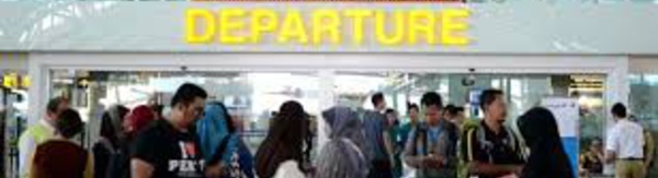 Vols annulés: des centaines de touristes bloqués autorisés à quitter Bali