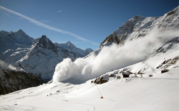 Pyrénées-Atlantiques: une randonneuse tuée, son compagnon blessé dans une avalanche