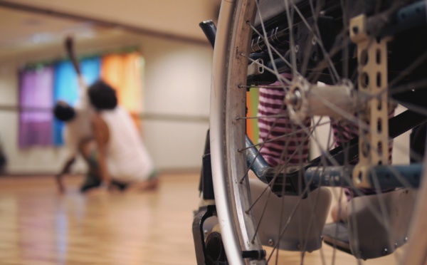 "Alors on danse" : l'œil juste de Jacques Navarro-Rovira pour changer notre regard sur le handicap