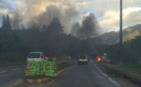 Les violences près de Nouméa inquiètent à l'approche du référendum d'autodétermination