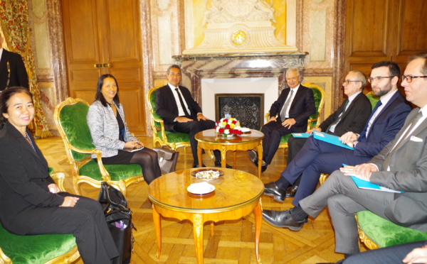 Marcel Tuihani rencontre Claude Bartolone, le président de l'Assemblée nationale