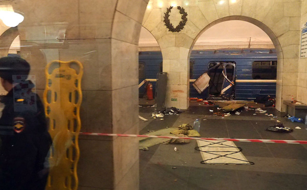 Explosion dans le métro de Saint-Pétersbourg, 10 morts