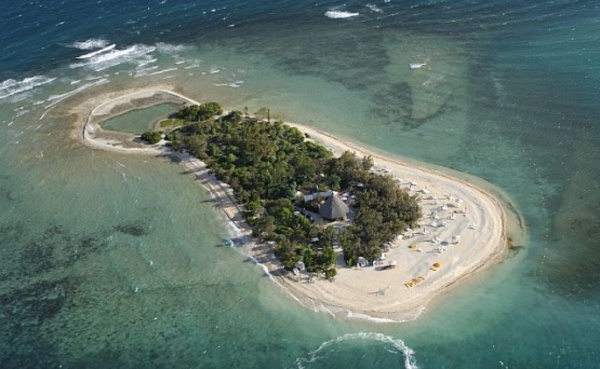 Deux morts et un disparu dans une collision entre deux navettes maritimes à Nouméa