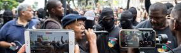 WhatsApp, Facebook live et radios en continu, piliers de la mobilisation en Guyane