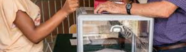 Présidentielle: le vote pour le premier tour a débuté outremer