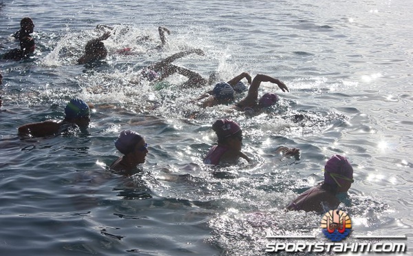 Aquathlon – « Aquathlon Orohiti », Frédéric tete sur la plus haute marche du Podium