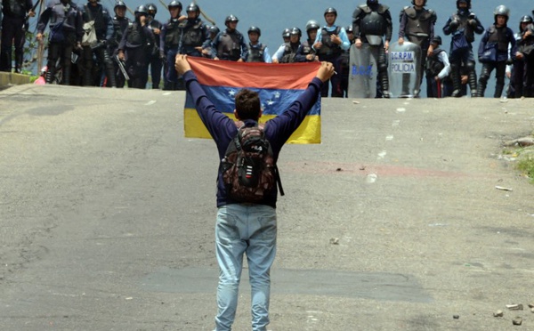 Venezuela: l'opposition persévère malgré les violences