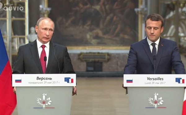 Face à Poutine, Macron trace une "ligne rouge" sur les armes chimiques en Syrie