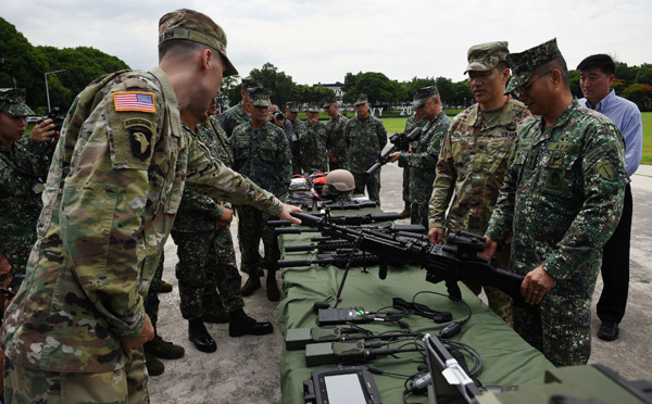 Contreterrorisme: Washington donne des armes à Manille