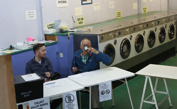 Brexit et sécurité en tête, les Britanniques aux urnes pour les législatives