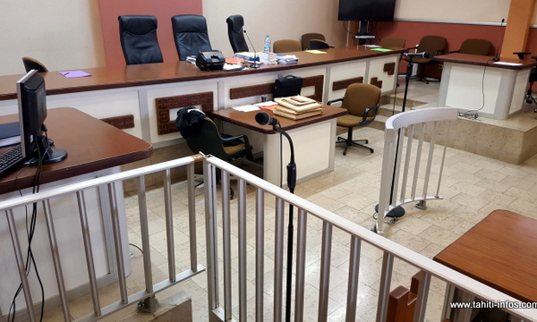 Assises : 18 ans de prison pour le père incestueux 