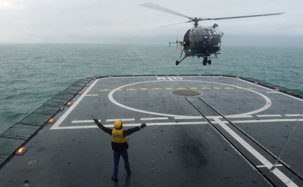 Des voiliers en détresse dans l'Atlantique, secours de l'armée canadienne