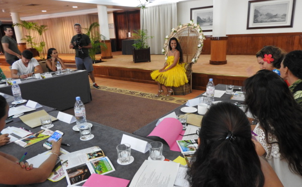 Miss Tahiti 2017 : les candidates passent le grand oral