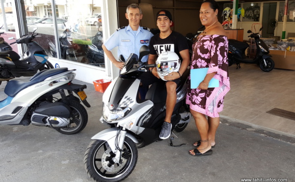 Halte à la prise de risques : John Terai gagne le scooter