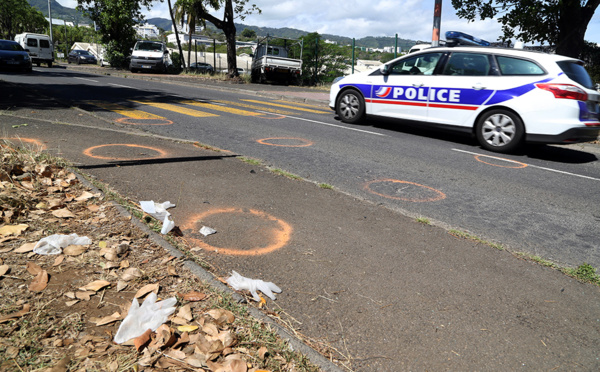 Nelle-Calédonie: quatre mineurs mis en examen après la mort d'une motarde