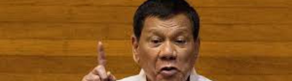 Philippines: Duterte demande aux USA la restitution de trois cloches d'église