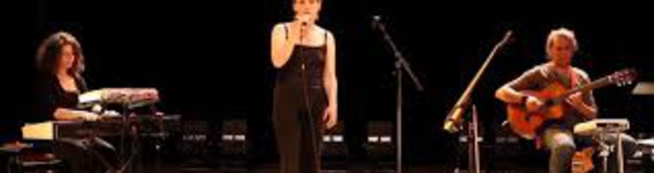 Electrocution d'une chanteuse sur scène: des dysfonctionnements électriques, selon un expert