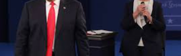 Sous pression, Trump tente de dévier l'attention sur Clinton