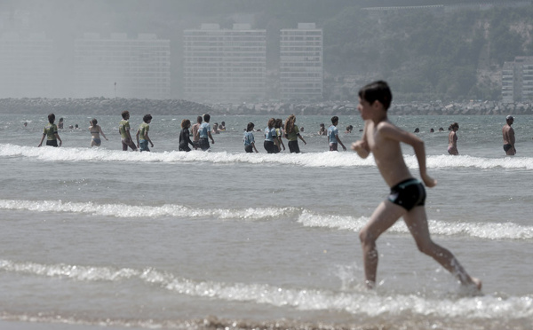 Le sud-est de la France écrasé par la chaleur et pollué à l'ozone par endroits