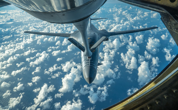 Trump promet "le feu et la colère" à Pyongyang, qui menace Guam