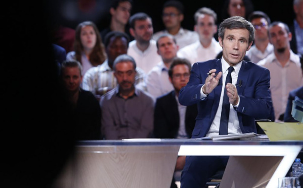 L'ex-roi du JT, David Pujadas, passe sur LCI pour doper son audience