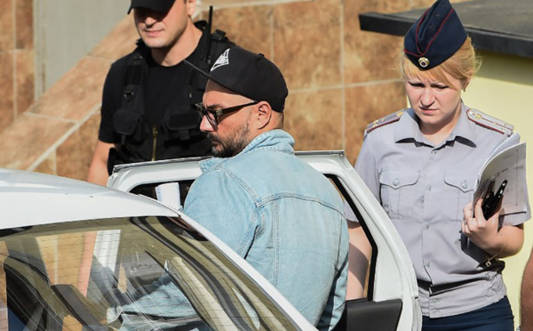 Inculpé pour fraude, le metteur en scène russe Serebrennikov assigné à résidence