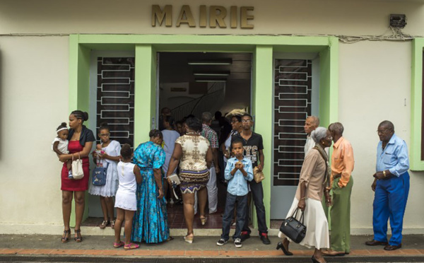 La baisse des contrats aidées fait grogner les maires de Martinique
