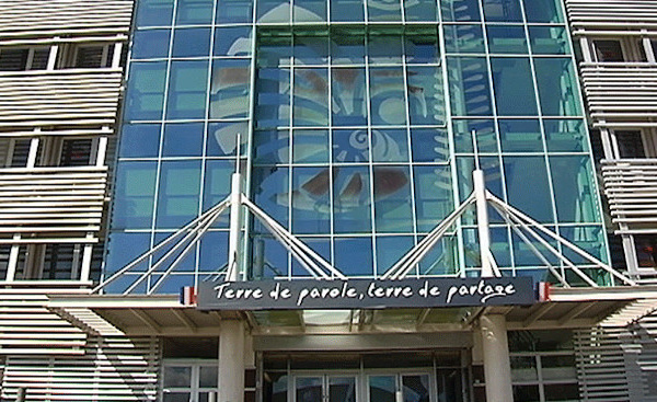 Blocage du nouveau gouvernement de la Nouvelle-Calédonie