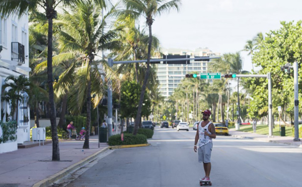 Irma ravage les Caraïbes, la Floride se prépare au pire