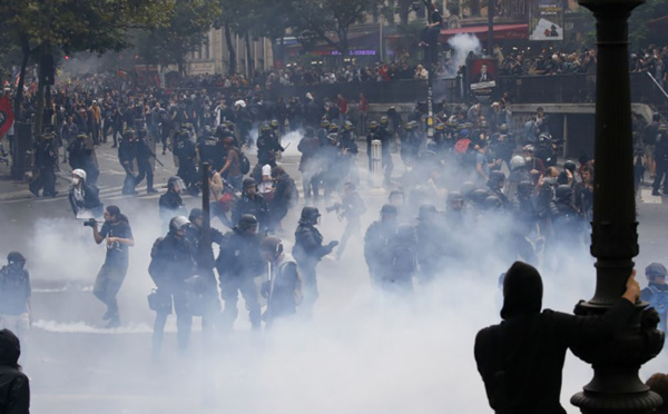 Code du travail : mobilisations en régions, début de la manifestation à Paris
