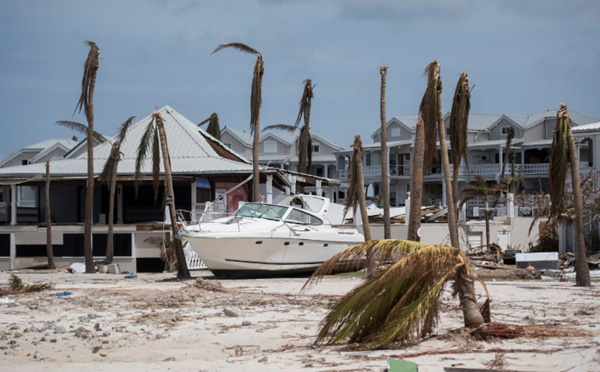 Irma: Macron reparti, le chantier de la reconstruction reste entier
