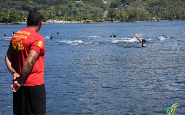 Une formation de nageur sauveteur pour seize sapeurs-pompiers de Tahiti et Moorea