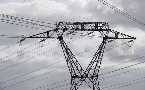 Alsace: un garçon de 13 ans meurt électrocuté après avoir escaladé un pylône