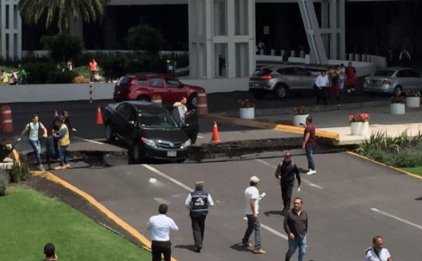 Un puissant séisme secoue Mexico