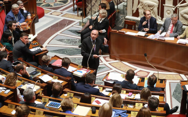 Loi antiterroriste: l'Assemblée vote l'extension des contrôles d'identité près des frontières