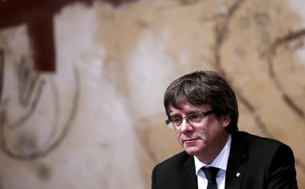 Madrid prévient Puigdemont : ne faites "rien d'irréversible"