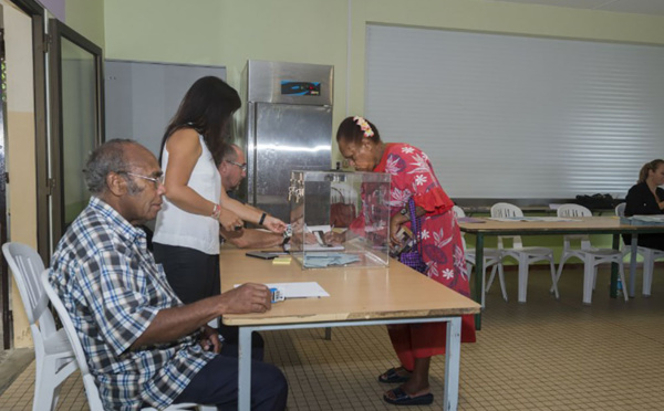 Nouvelle-Calédonie: l'inscription d’office des citoyens français sur les listes électorales du territoire est "envisageable"