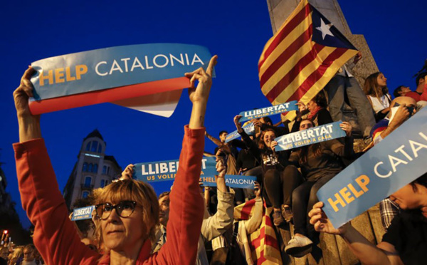 Catalogne: à J-1, Madrid confirme qu'une suspension de l'autonomie est sur la table
