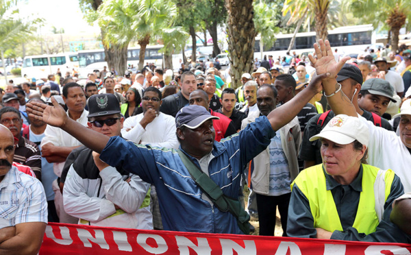 Six députés de La Réunion réclament "un moratoire sur les contrats aidés"