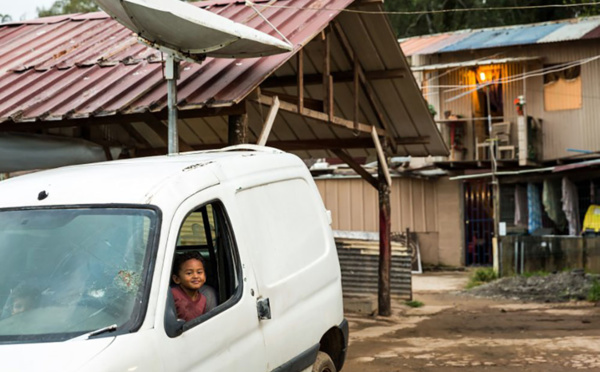 Macron attendu en Guyane dans un climat tendu