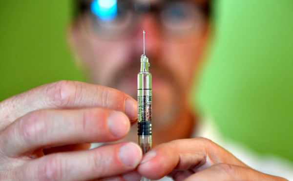 Onze vaccins obligatoires: feu vert de l'Assemblée après des débats teintés d'émotion