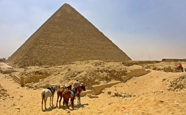 Découverte d'une cavité aussi volumineuse qu'un avion dans la pyramide de Khéops