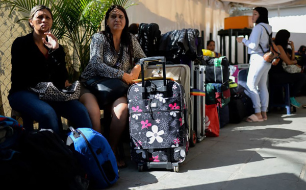 Guadeloupe: 117 personnes venues du Venezuela sans permis de travail renvoyées chez elles