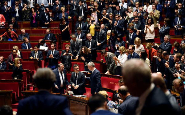 Feu vert de l'Assemblée au budget de l'emploi, les contrats aidés au coeur du débat
