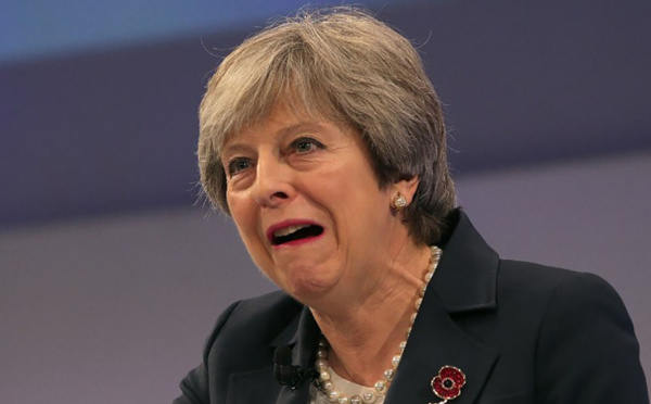 Brexit: Theresa May se lance dans une bataille parlementaire